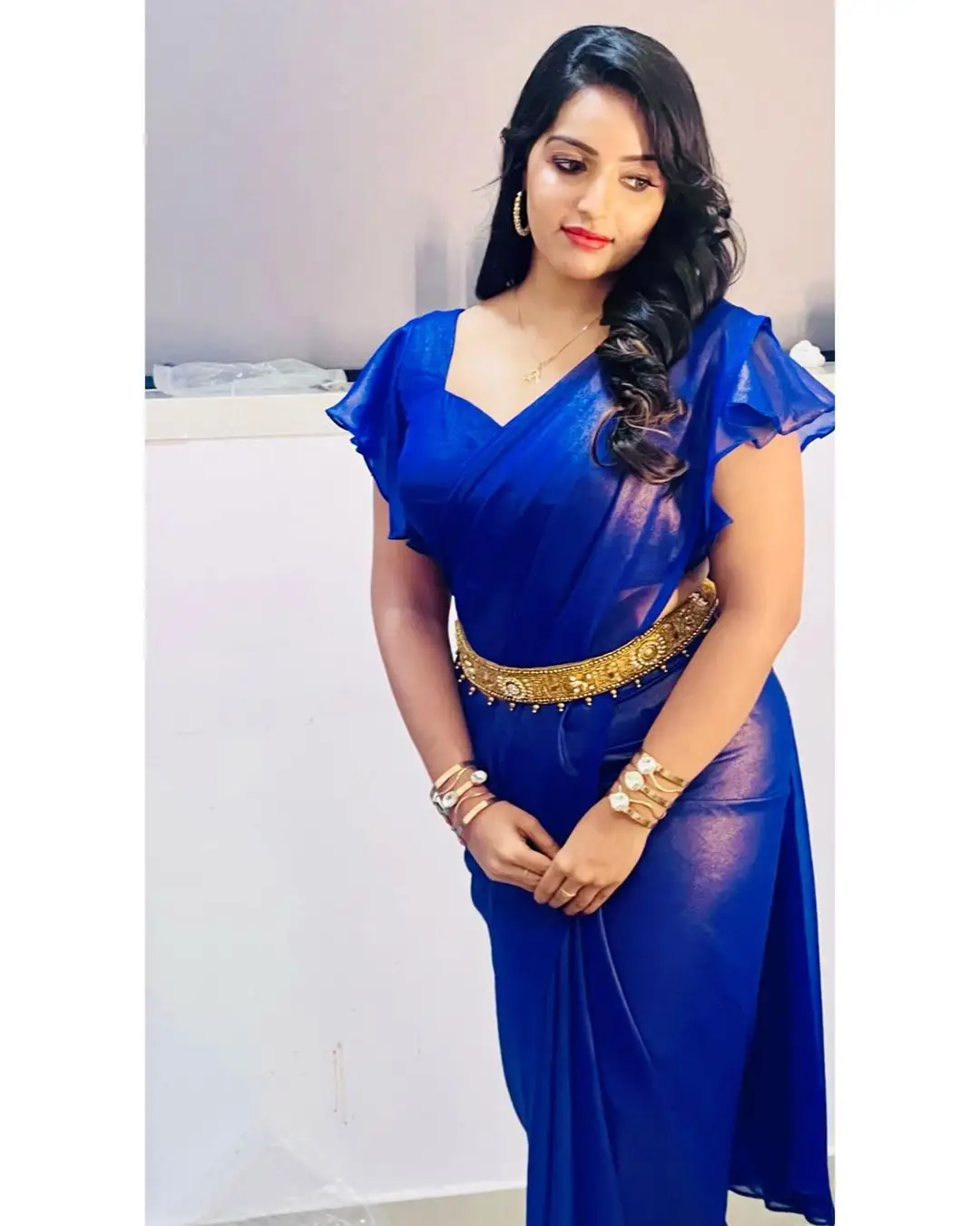 INDIAN GIRL MALAVIKA MENON IN BLUE SAREE BLOUSE 3